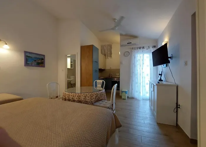 아파트 Amazing View Over The *